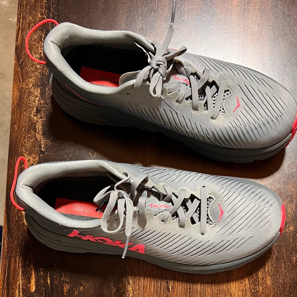 Hoka Rincon 3 running shoe in a grey. - Picture 12 of 13